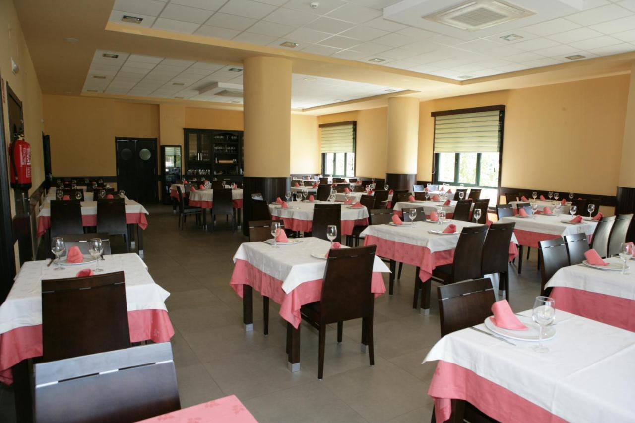 Hotel Bruma II A Gudiña Extérieur photo